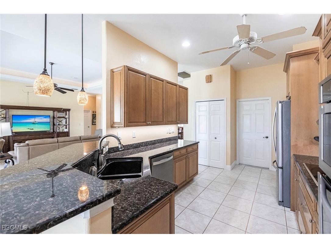 325 Madrid Boulevard Punta Gorda FL 33950 2025004534 image14