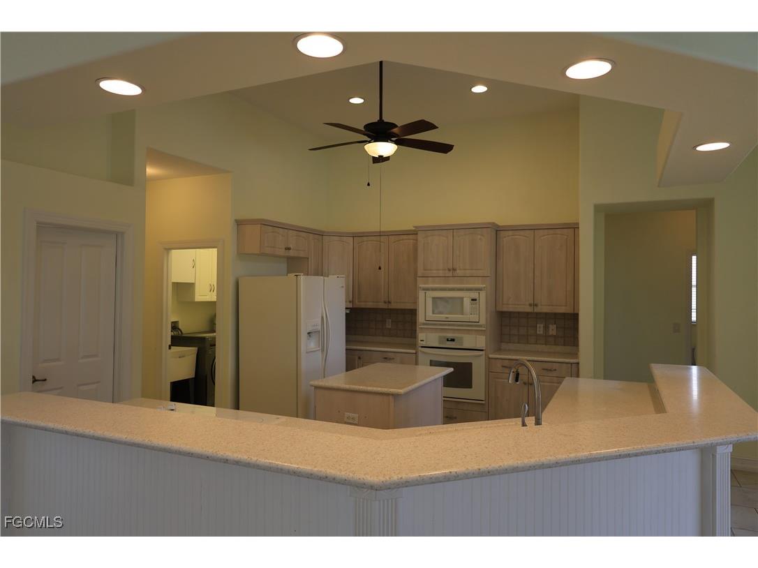 325 SE 21st Street Cape Coral FL 33990 2025020836 image10