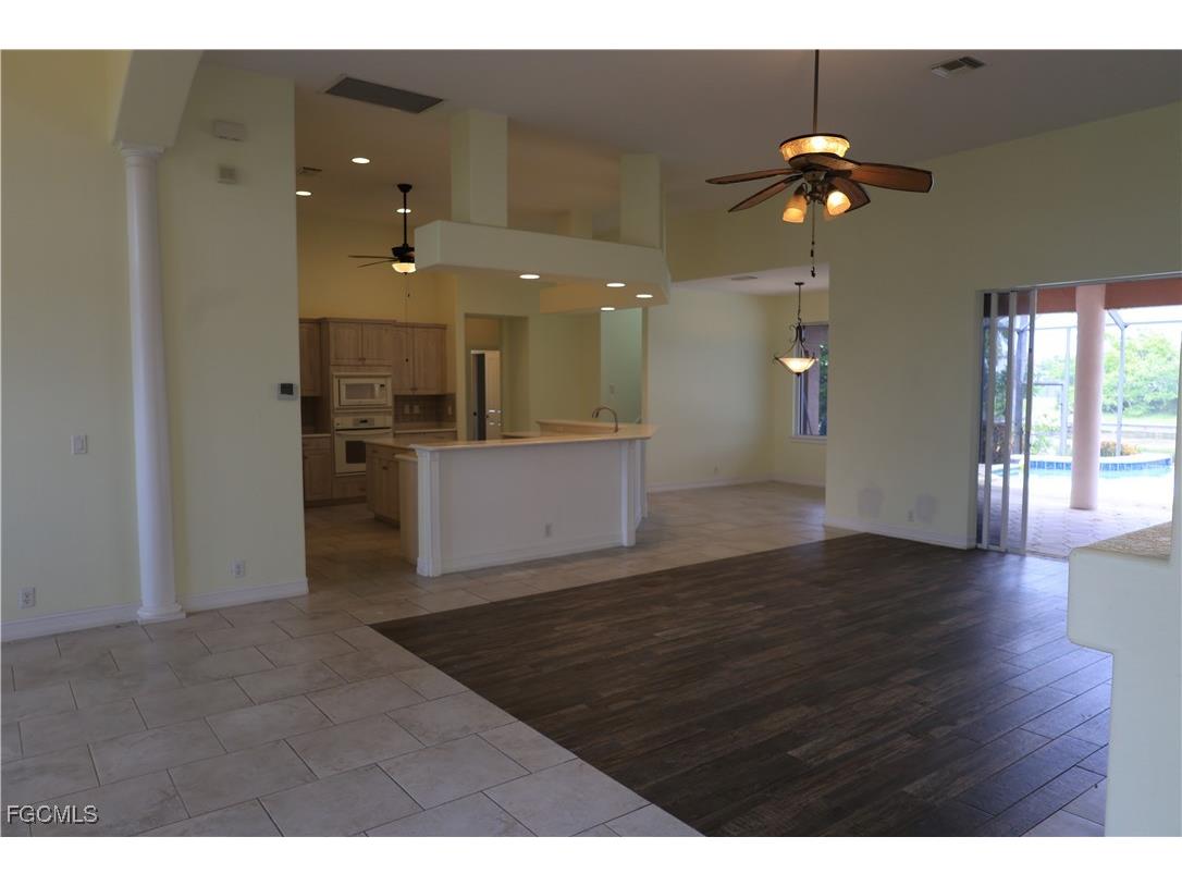 325 SE 21st Street Cape Coral FL 33990 2025020836 image12