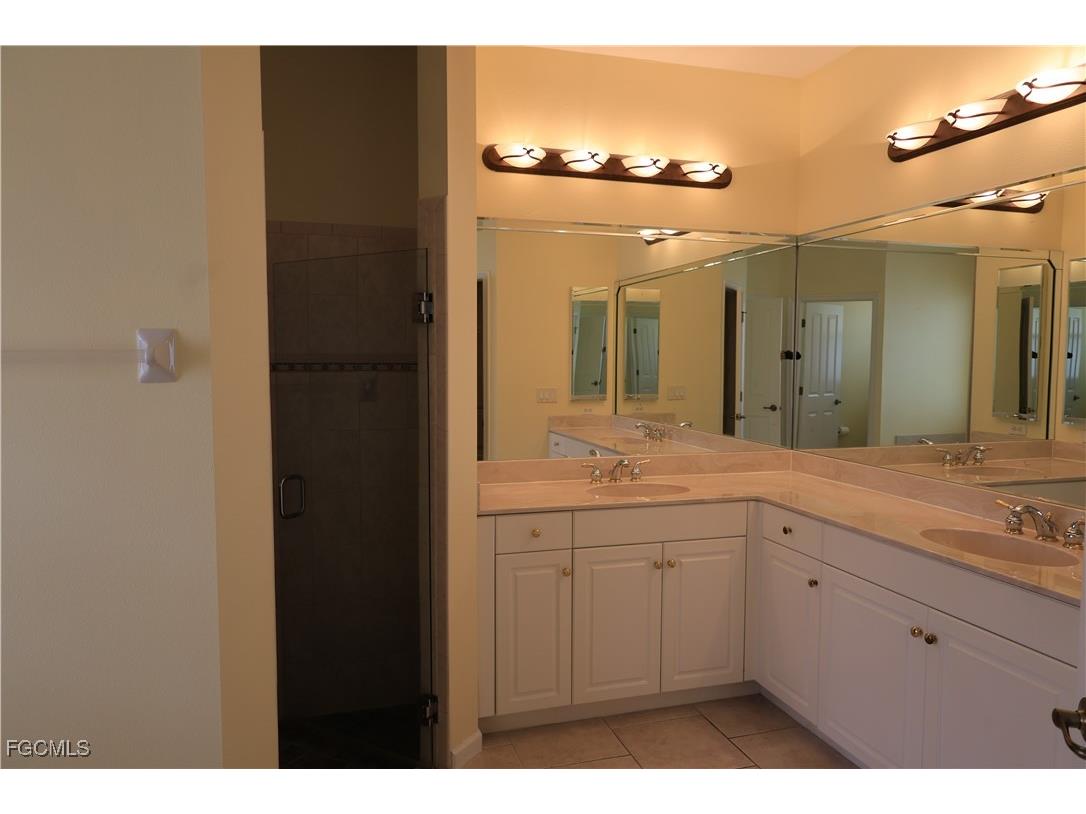 325 SE 21st Street Cape Coral FL 33990 2025020836 image19