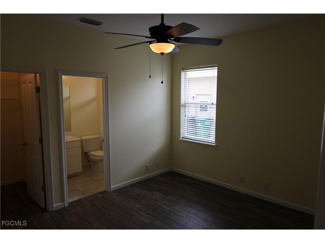 325 SE 21st Street Cape Coral FL 33990 2025020836 image21