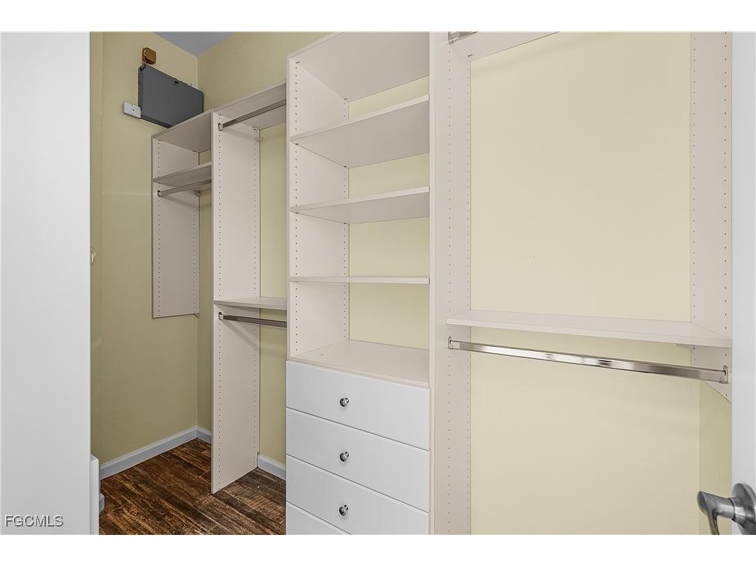 325 SE 21st Street Cape Coral FL 33990 2025020836 image32