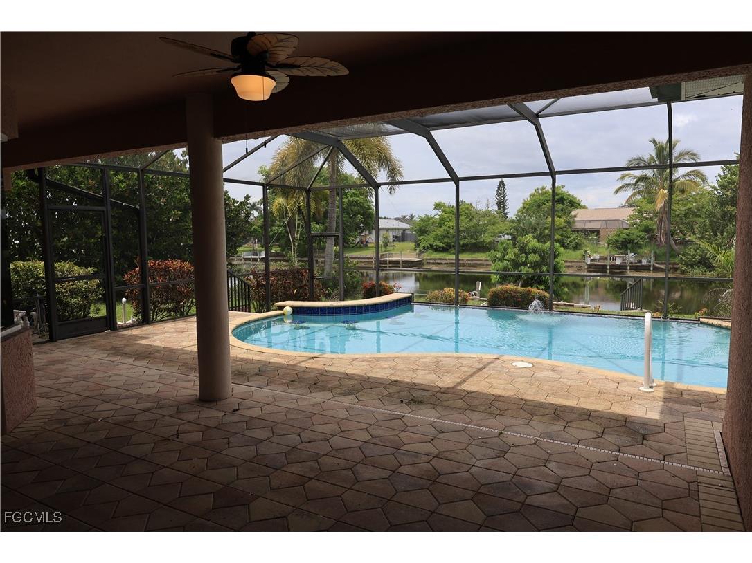 325 SE 21st Street Cape Coral FL 33990 2025020836 image4