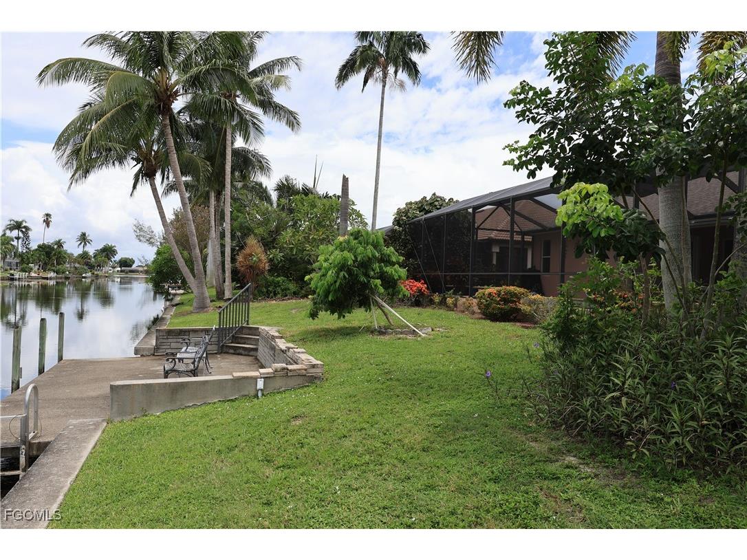 325 SE 21st Street Cape Coral FL 33990 2025020836 image8