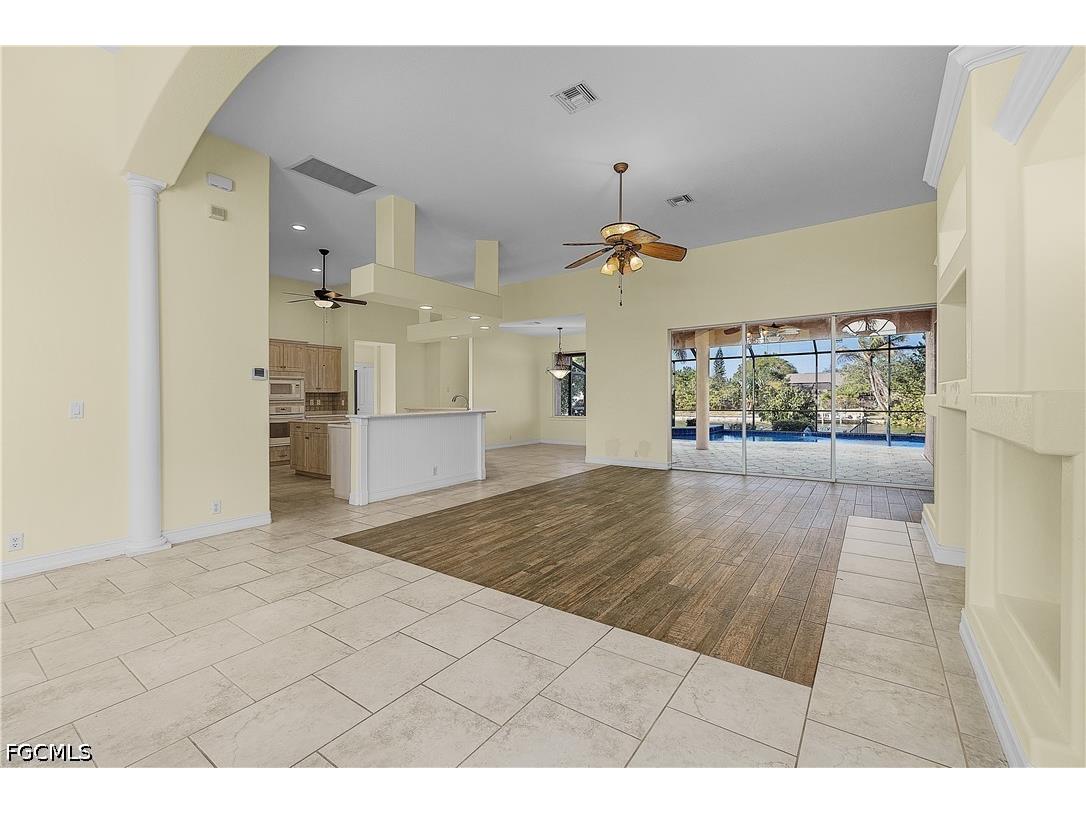 325 SE 21st Street Cape Coral FL 33990 2026022388 image12
