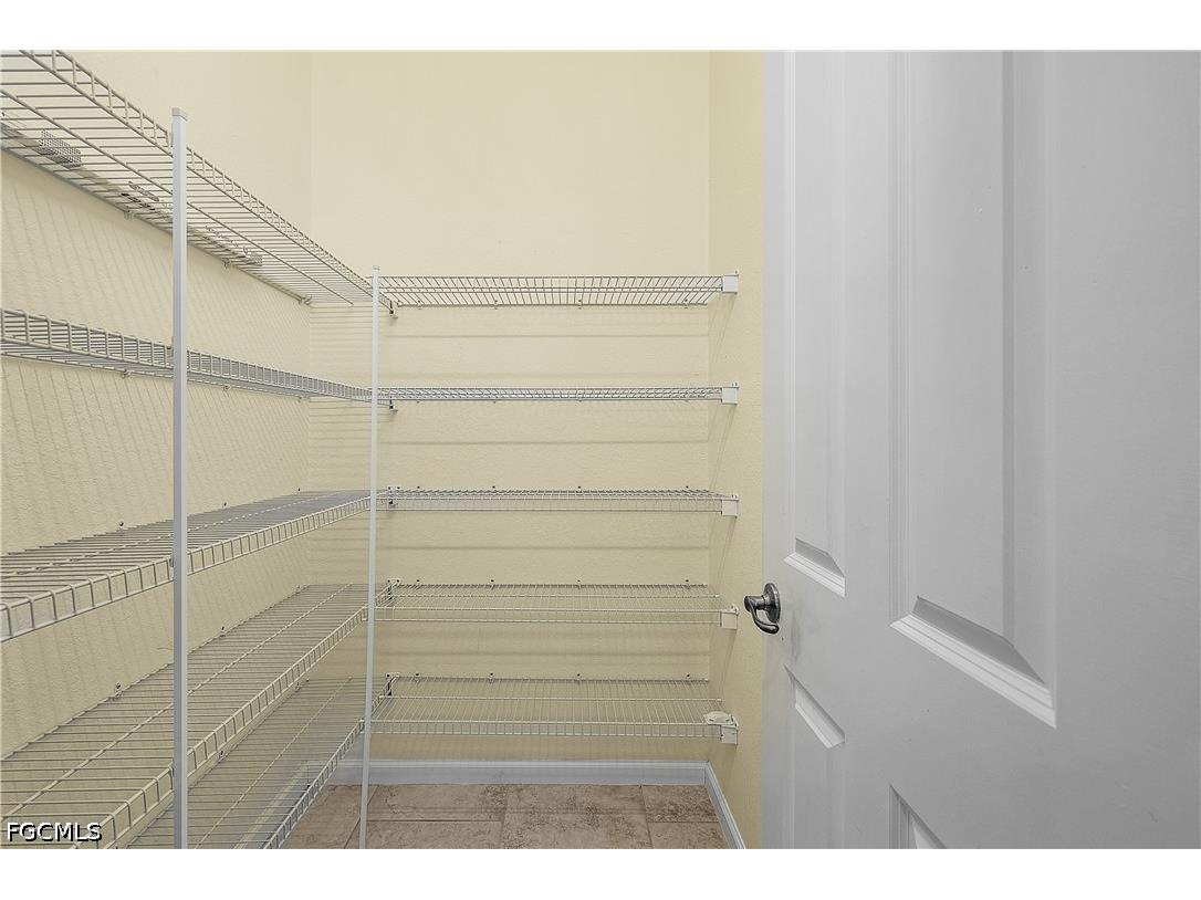 325 SE 21st Street Cape Coral FL 33990 2026022388 image31