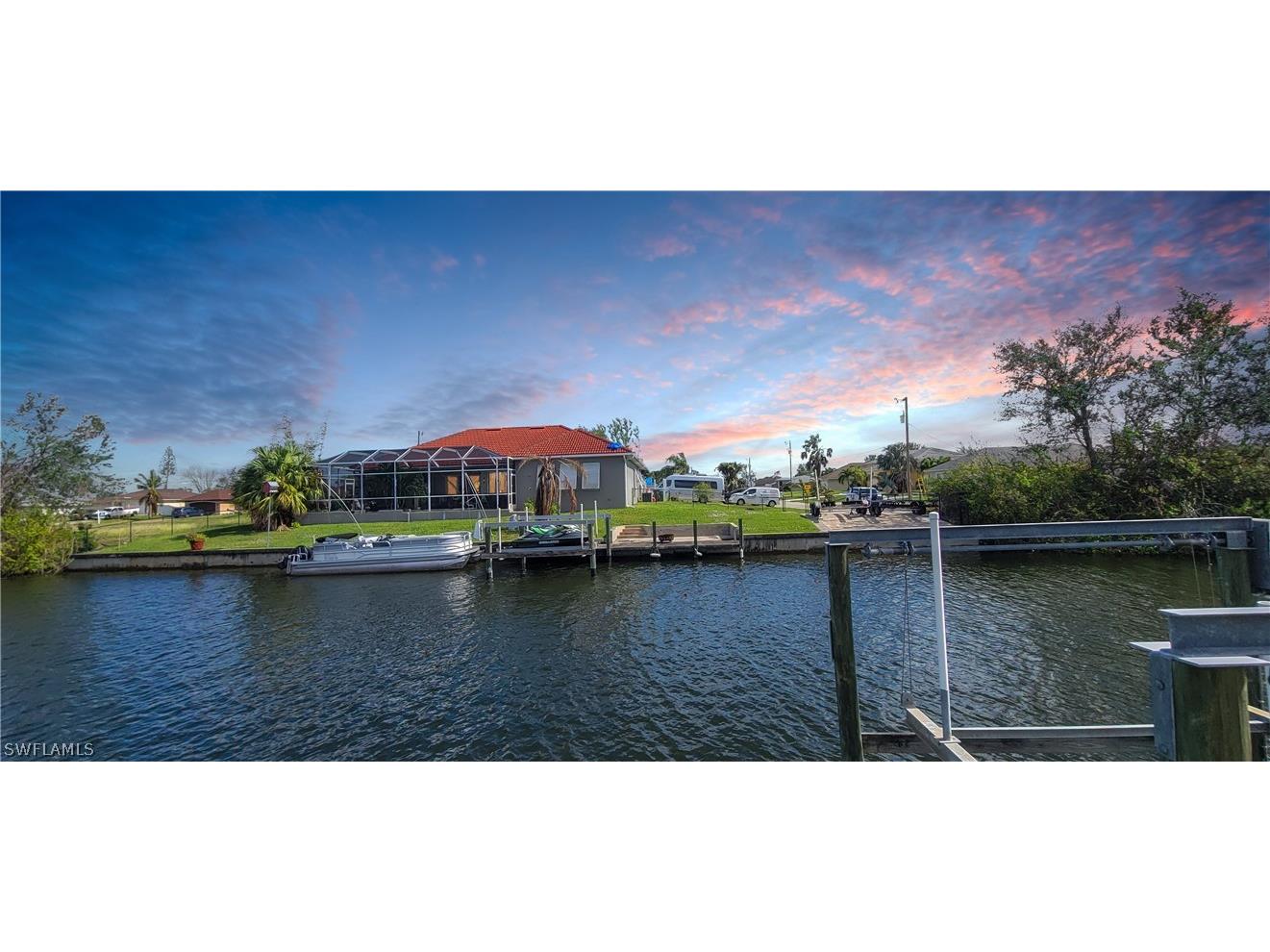 325 SE 4th Place Cape Coral FL 33990 222081904 image1