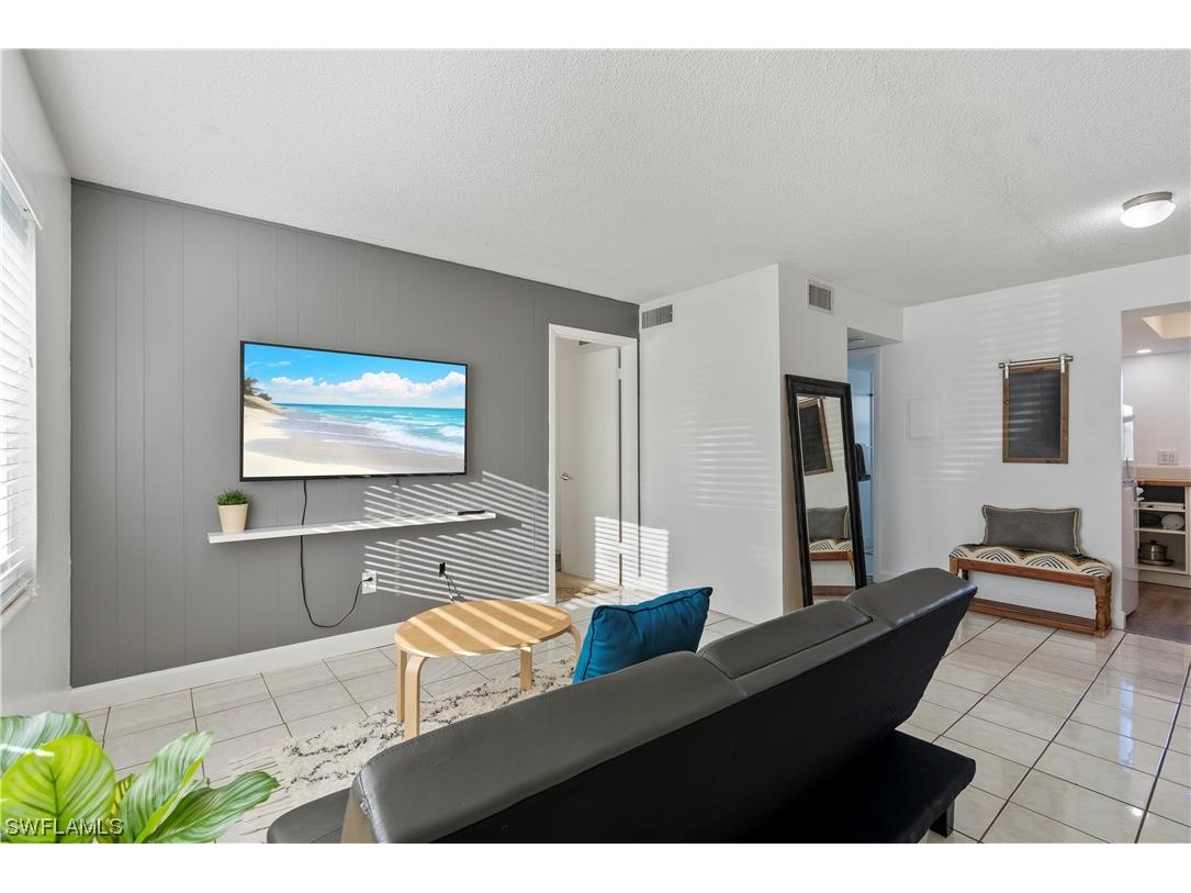 3250 10th Street N #C3 Naples FL 34103 224007164 image1