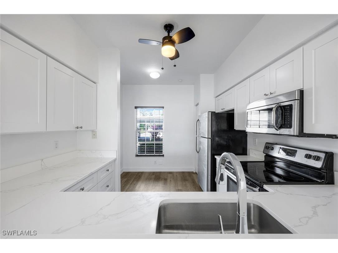 3250 Cypress Glen Way #402 Naples FL 34109 226002244 image3
