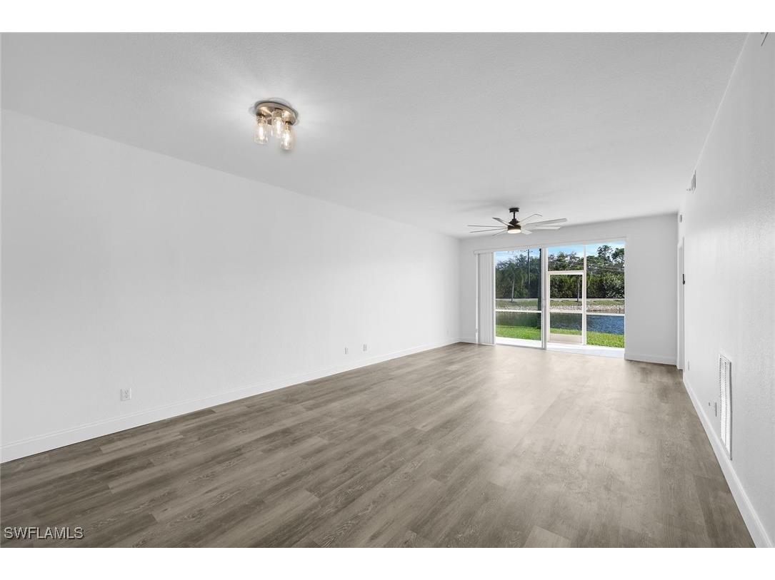 3250 Cypress Glen Way #402 Naples FL 34109 226002244 image9