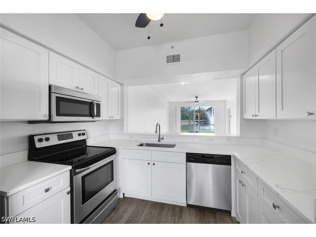 3250 Cypress Glen Way #402 Naples FL 34109 226013784 image2