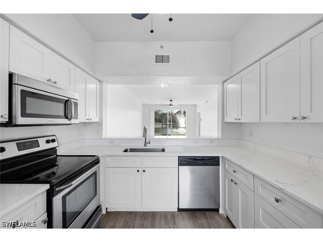 3250 Cypress Glen Way #402 Naples FL 34109 226013784 image9