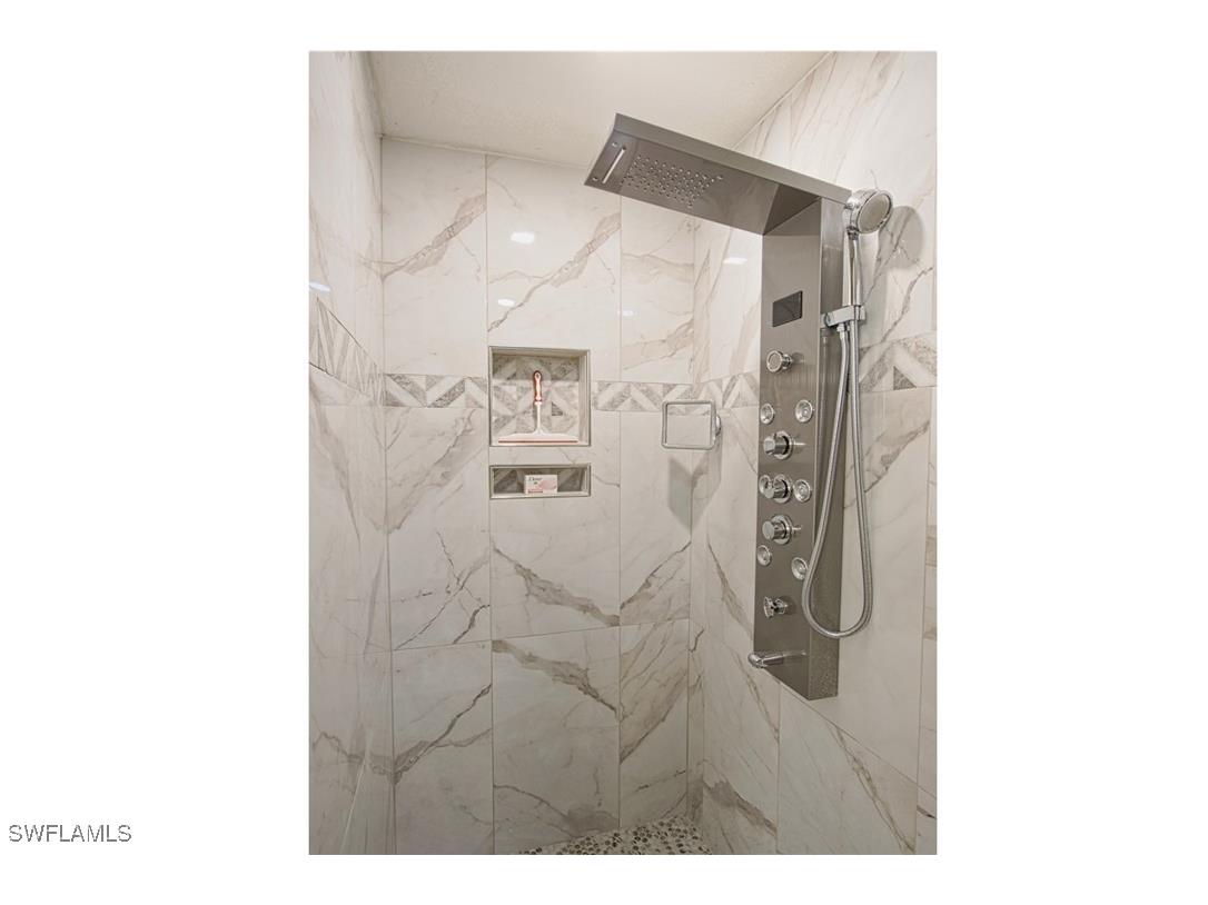 3250 Cypress Glen Way #403 Naples FL 34109 225067350 image15