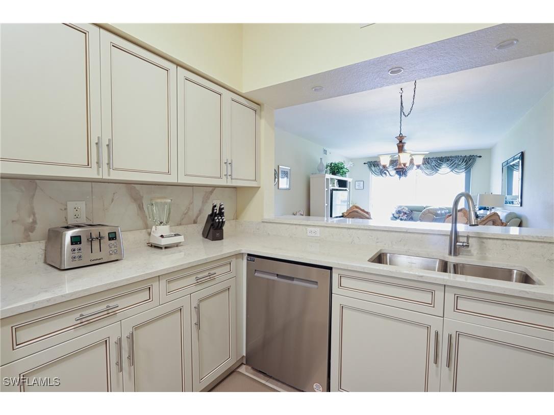 3250 Cypress Glen Way #403 Naples FL 34109 225067350 image8