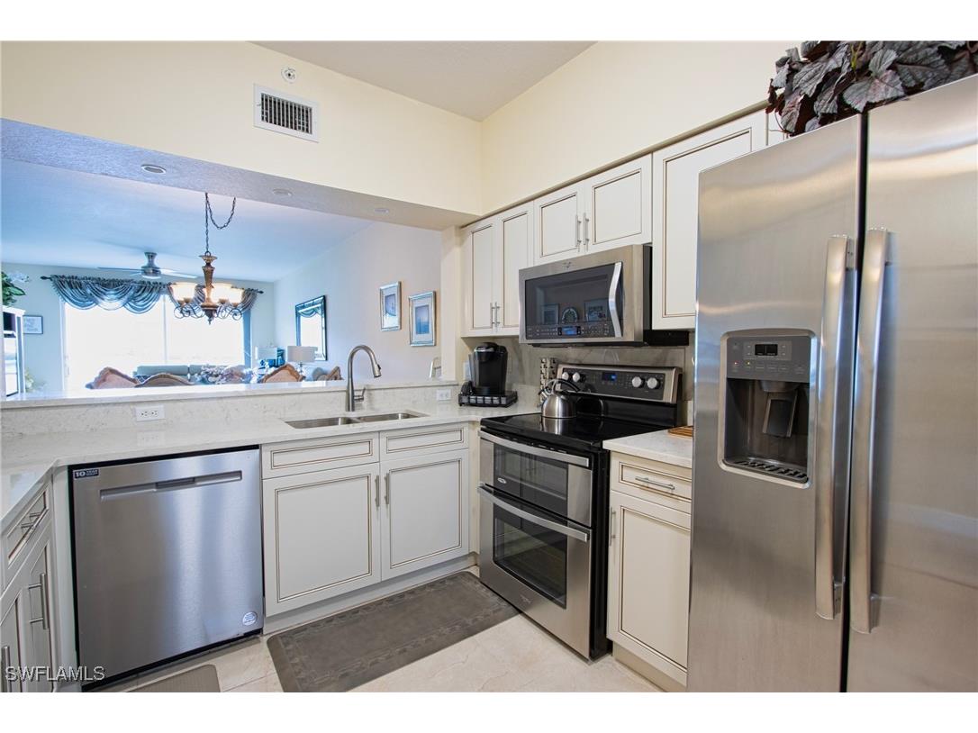 3250 Cypress Glen Way #403 Naples FL 34109 225067350 image9