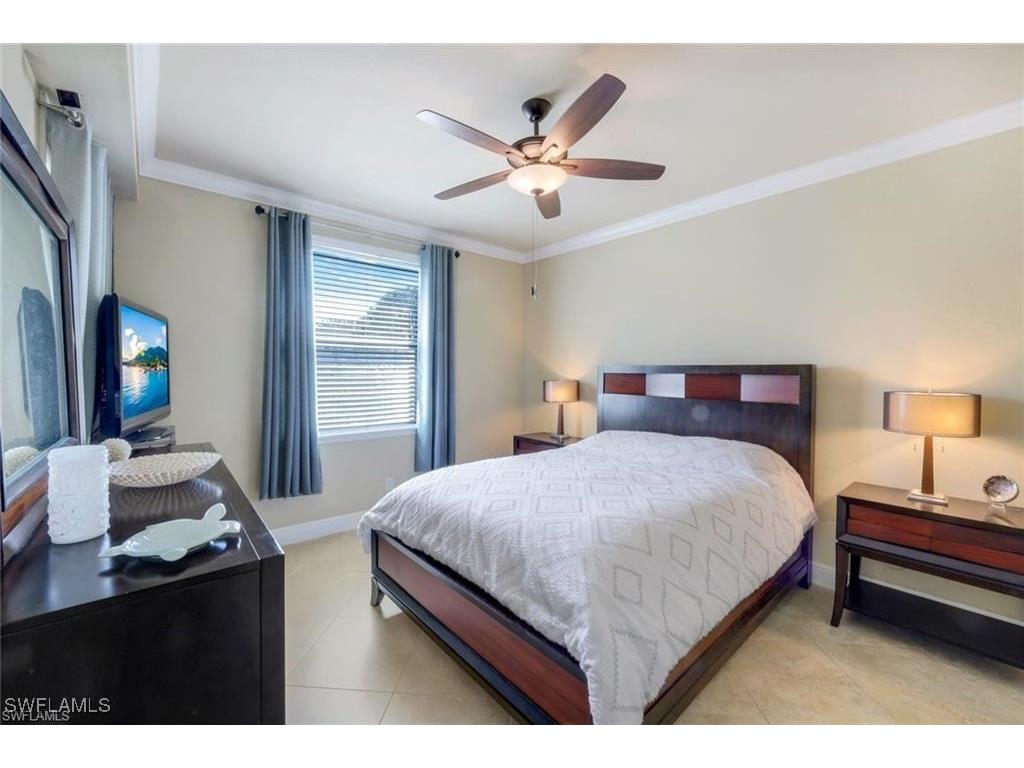 3250 Cypress Glen Way #404 Naples FL 34109 225073914 image16