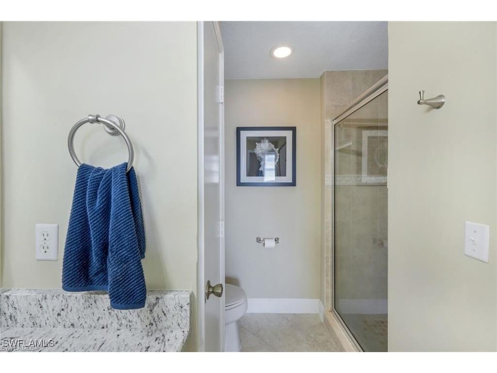 3250 Cypress Glen Way #404 Naples FL 34109 225073914 image19