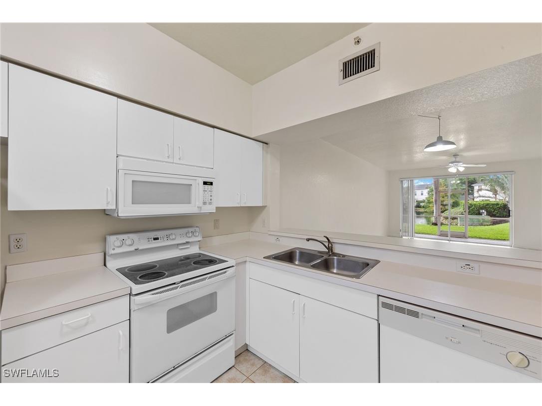 3250 Cypress Glen Way #406 Naples FL 34109 225071010 image9
