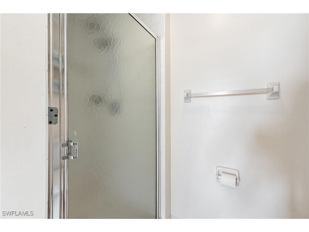 3250 Cypress Glen Way #413 Naples FL 34109 225076860 image17