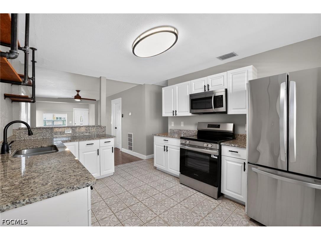 3250 Prescott Street N Saint Petersburg FL 33713 2026018218 image21