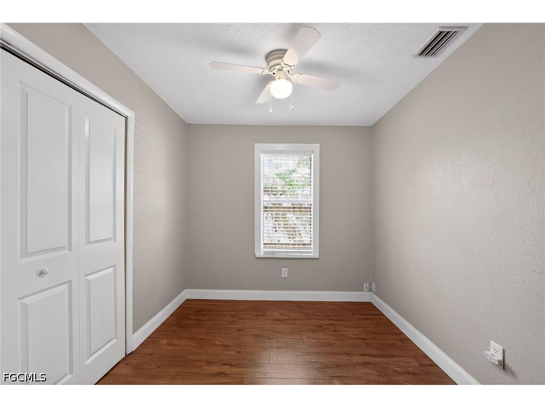 3250 Prescott Street N Saint Petersburg FL 33713 2026018218 image27