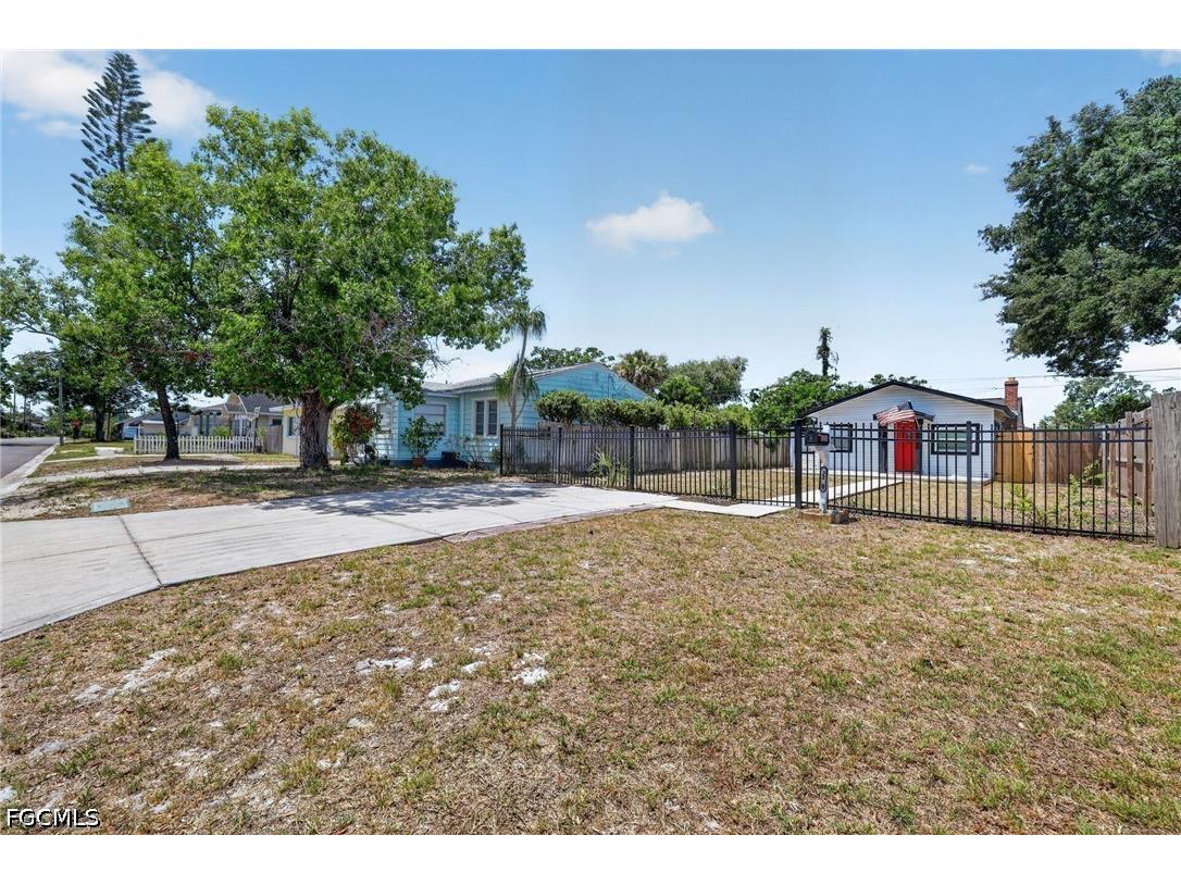 3250 Prescott Street N Saint Petersburg FL 33713 2026018218 image37