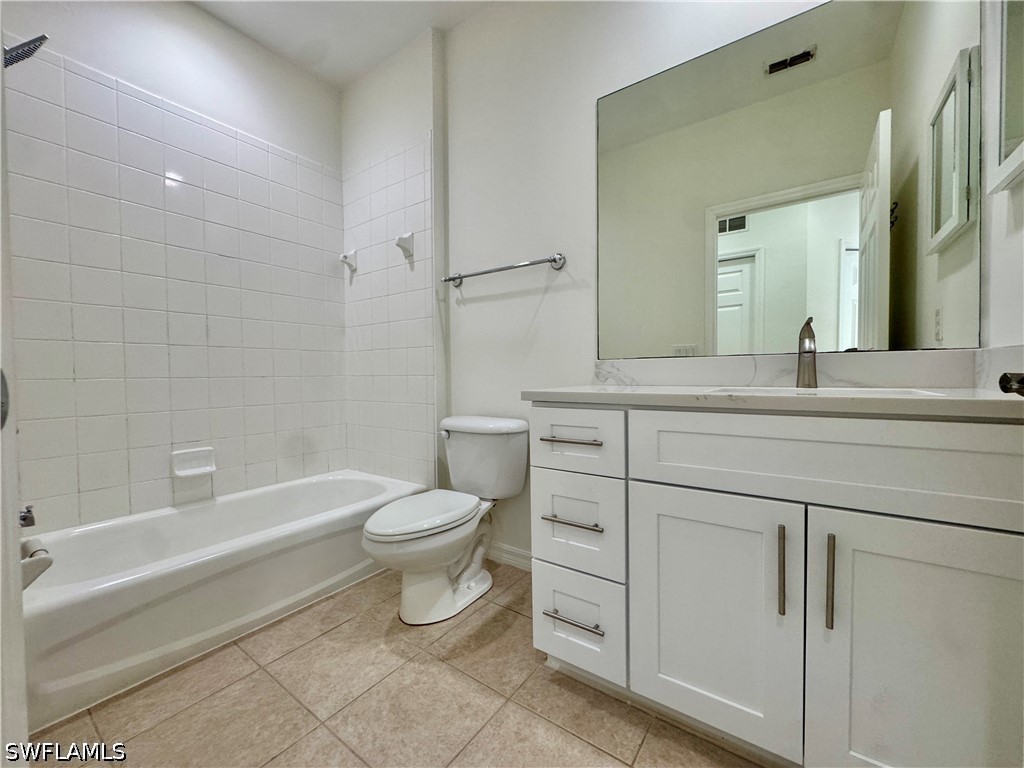 3255 Tamara Drive #4 Naples FL 34109 226007796 image12