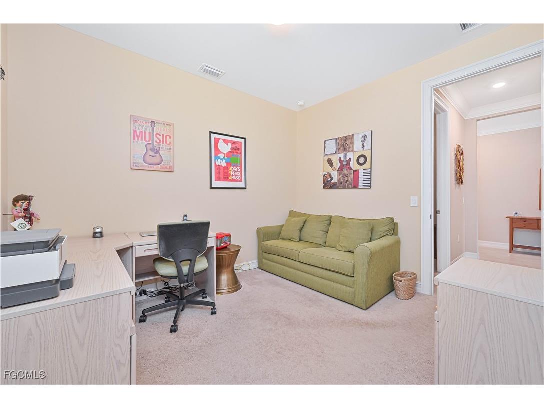 3256 Birch Tree Lane Alva FL 33920 2025016599 image32