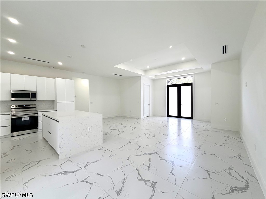 3257 Desoto Blvd S Naples FL 34117 226025082 image8
