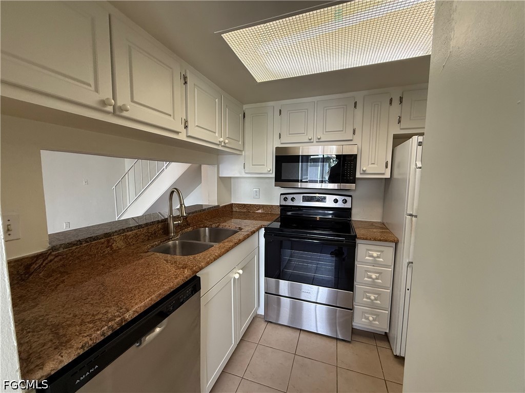 3257 Prince Edward Island Circle #3 Fort Myers FL 33907 2026029941 image2