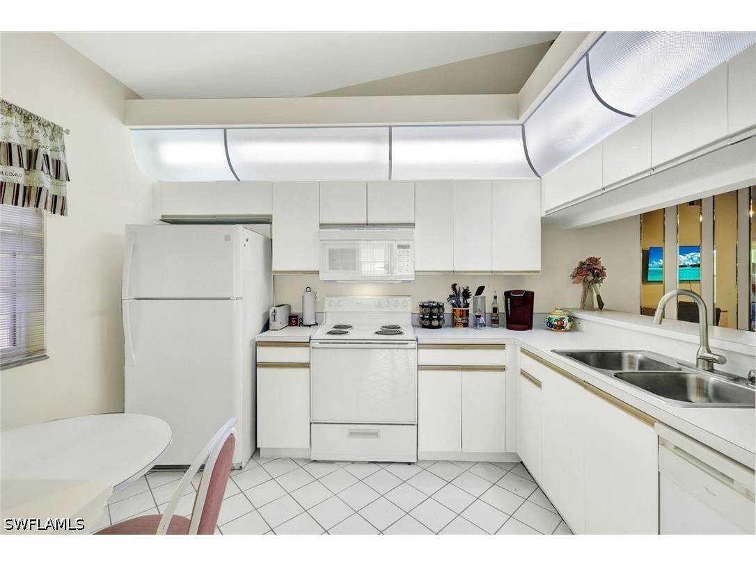 326 Bradstrom Circle #204F Naples FL 34113 226011775 image14