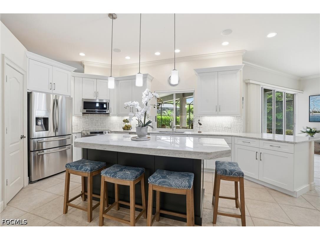 326 Cypress Way W Naples FL 34110 2026024087 image4