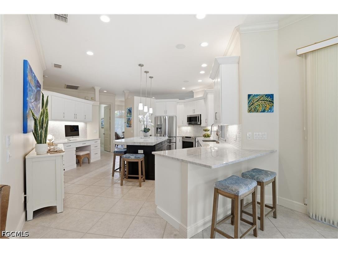 326 Cypress Way W Naples FL 34110 2026024087 image9