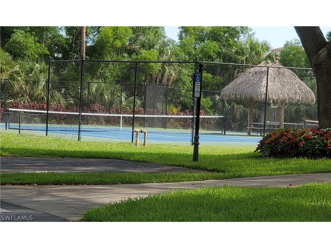 326 Dover Place #J203 Naples FL 34104 226008000 image4