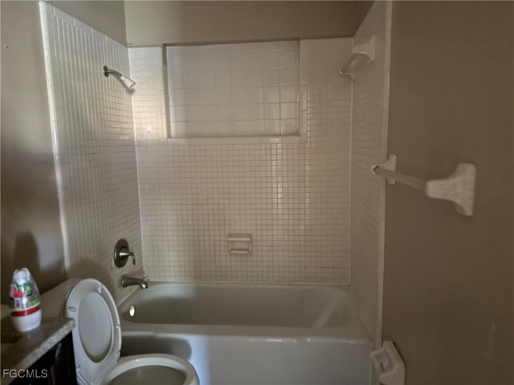 326 Morgan Circle N Lehigh Acres FL 33936 2025021449 image8