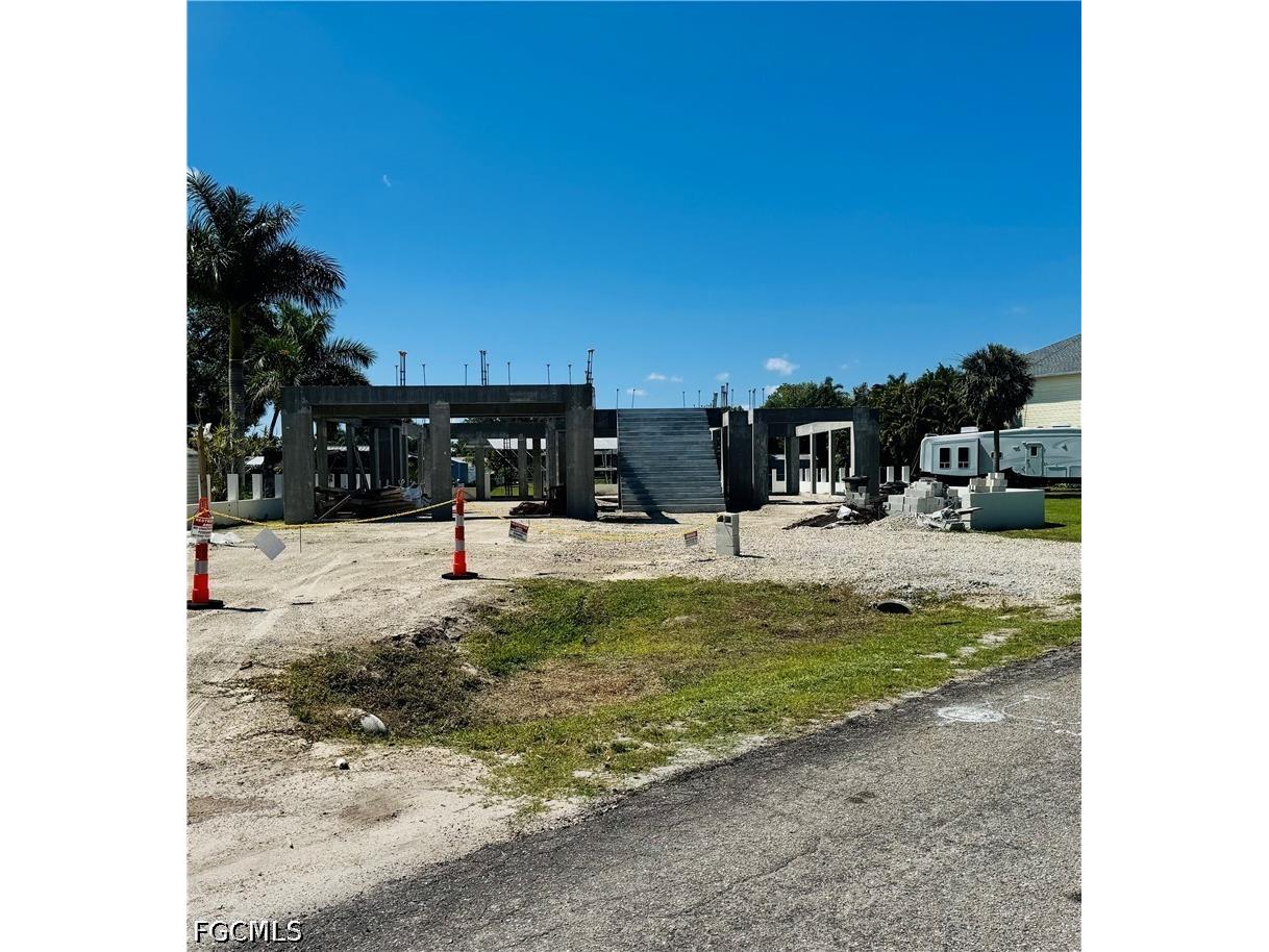 326 Shore Drive Fort Myers FL 33905 2026019330 image8