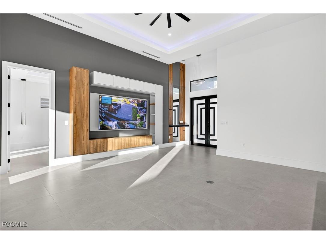 326 SW 25th Avenue Cape Coral FL 33991 2025023256 image16