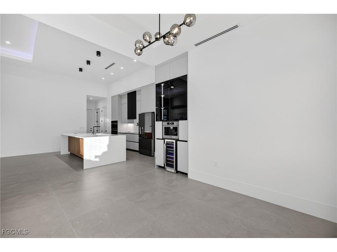 326 SW 25th Avenue Cape Coral FL 33991 2025023256 image25