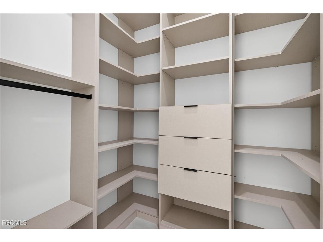 326 SW 25th Avenue Cape Coral FL 33991 2025023256 image35