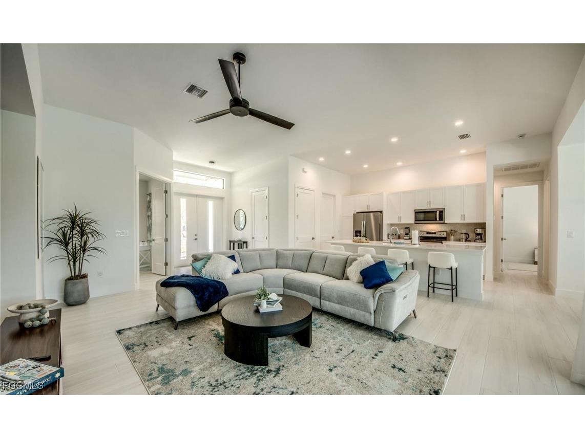 326 SW 31st Terrace Cape Coral FL 33914 2026002460 image10