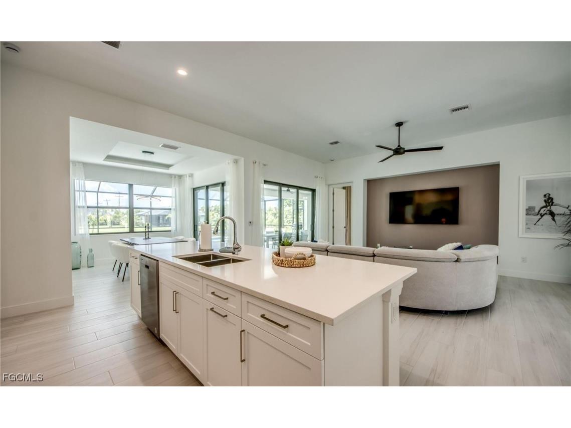 326 SW 31st Terrace Cape Coral FL 33914 2026002460 image18