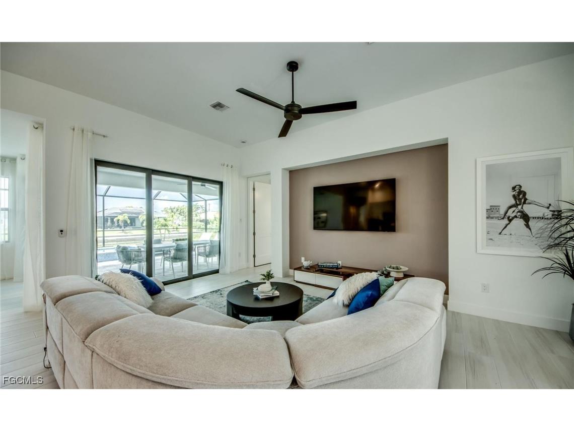 326 SW 31st Terrace Cape Coral FL 33914 2026002460 image6