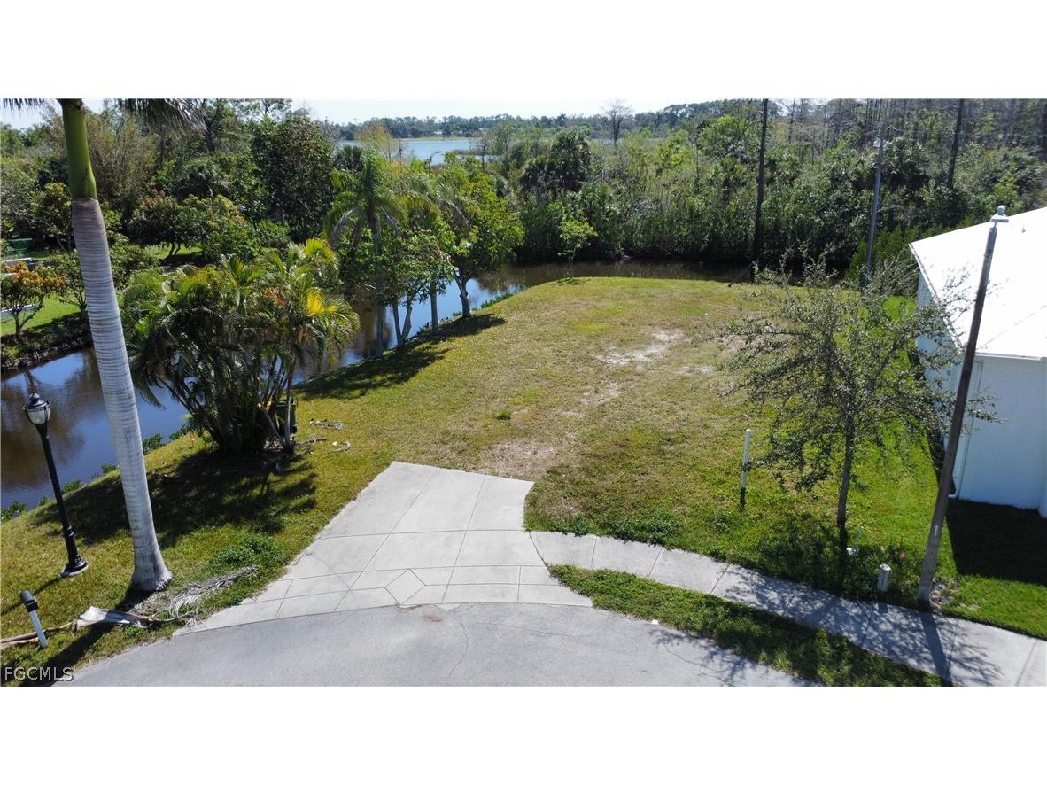 3260 Lunar Street Naples FL 34112 2026013397 image2