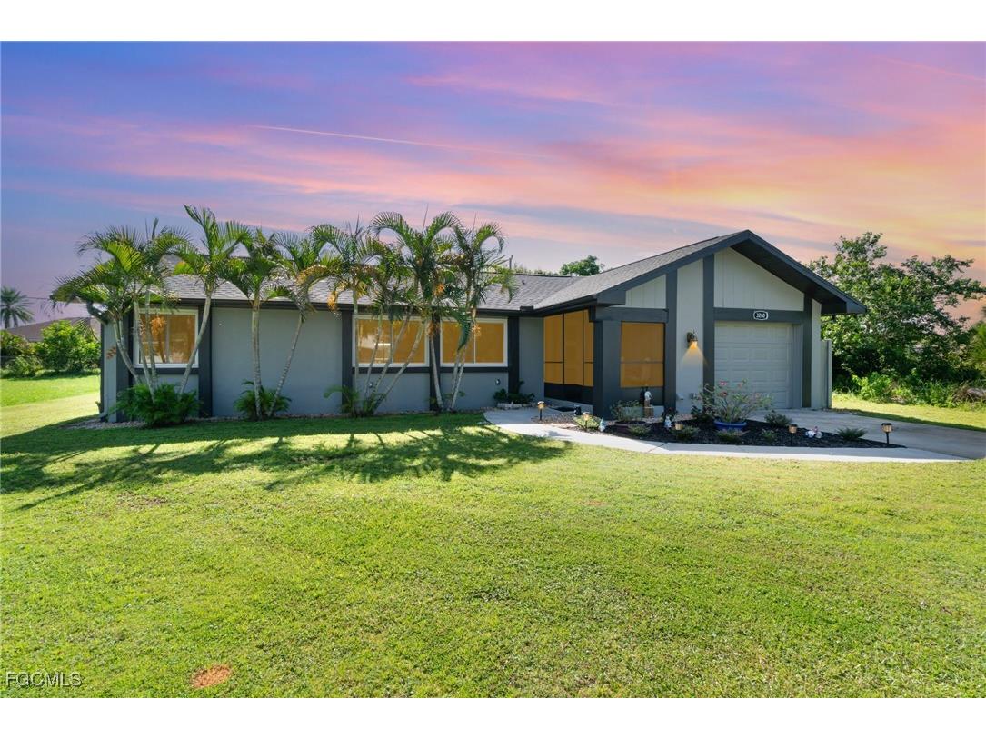 3260 Pinetree Street Port Charlotte FL 33952 2025007841 image1