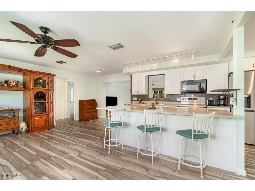 3260 Pinetree Street Port Charlotte FL 33952 2025007841 image3