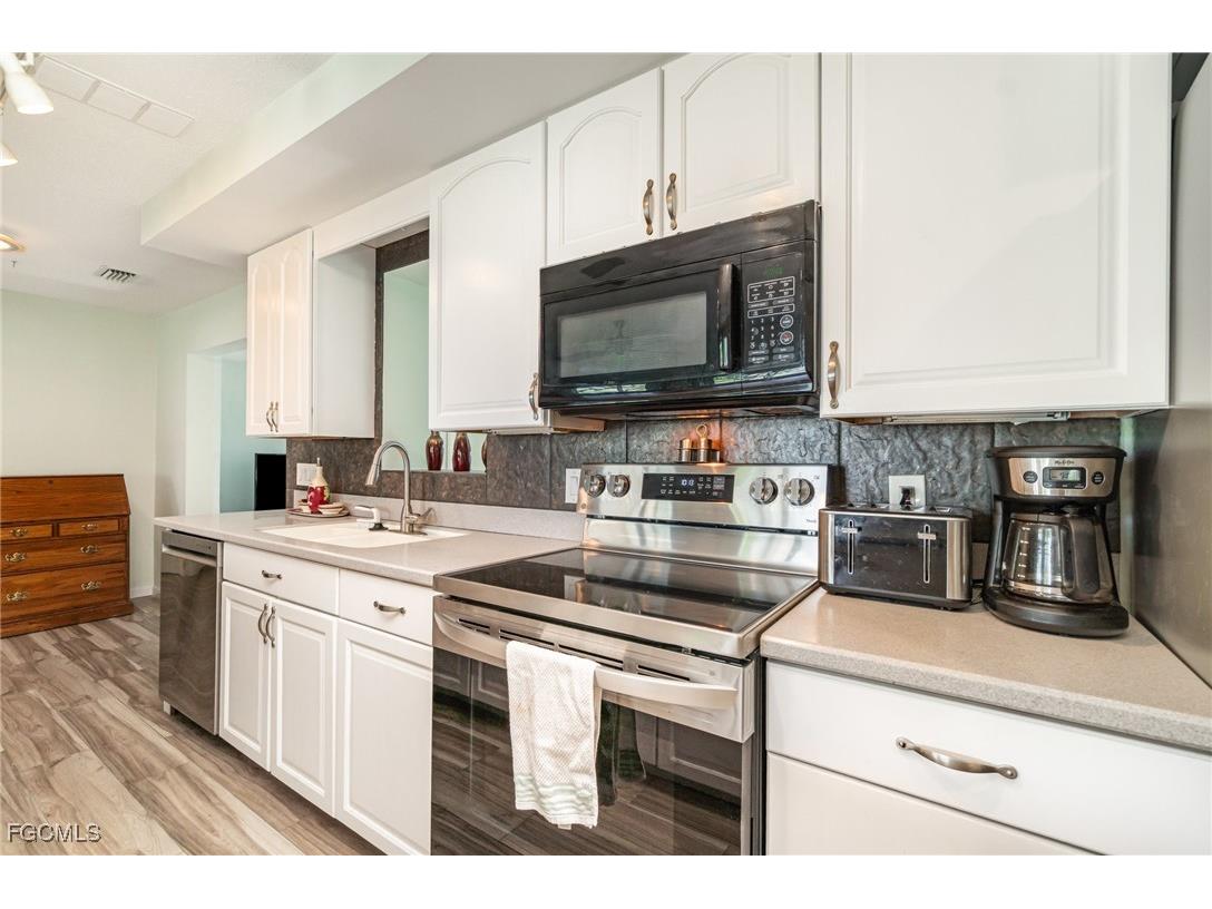 3260 Pinetree Street Port Charlotte FL 33952 2025007841 image5