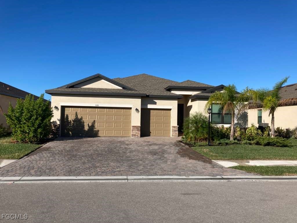 3261 Altimira Drive Fort Myers FL 33905 2025024959 image1