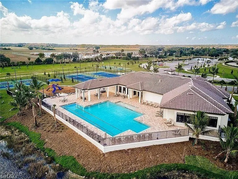 3261 Altimira Drive Fort Myers FL 33905 2025024959 image36