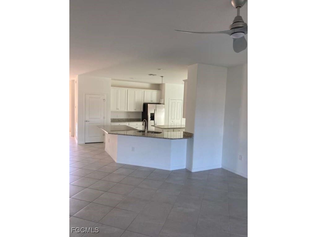 3261 Altimira Drive Fort Myers FL 33905 2025024959 image4