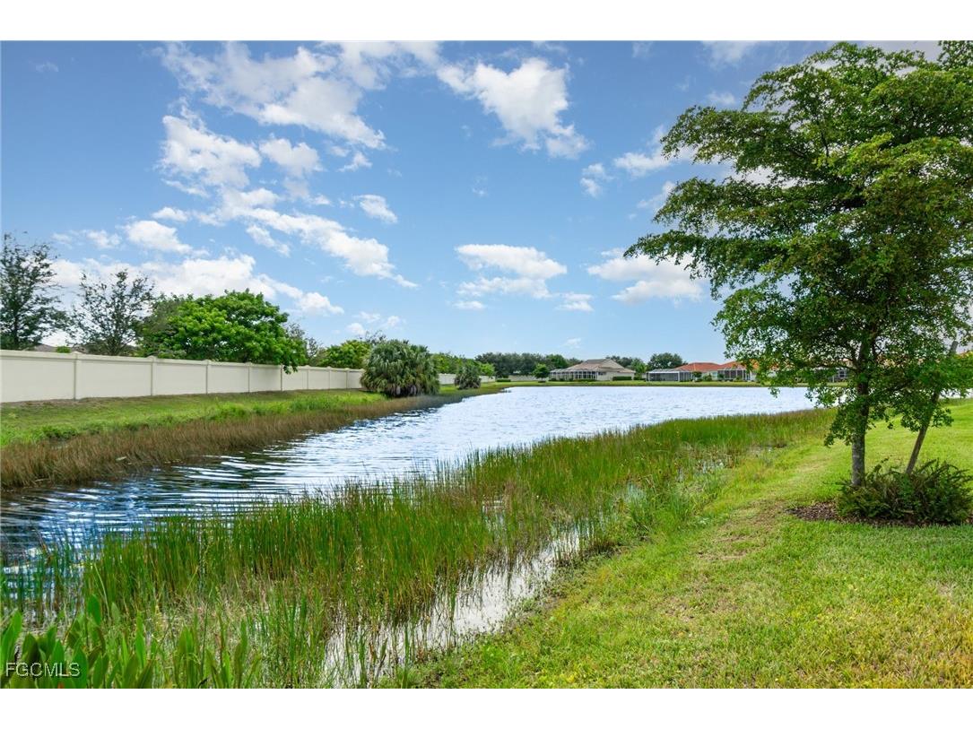 3261 Apple Blossom Drive Alva FL 33920 2025011701 image6